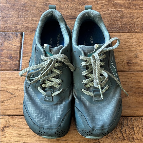 Altra Lone Peak 5 Trail Running Shoes Foot Shape Zero Drop Green Womens Size 8 - Picture 8 of 10